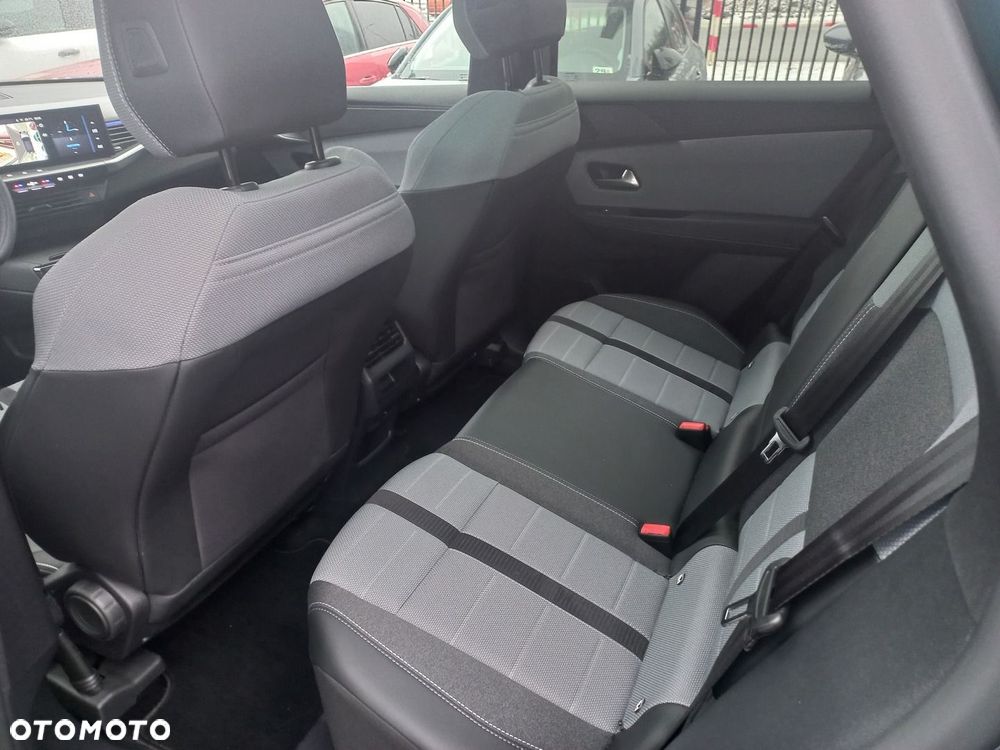 Opel Grandland 1.2 T mHEV GS S&S eDTC6 - 11