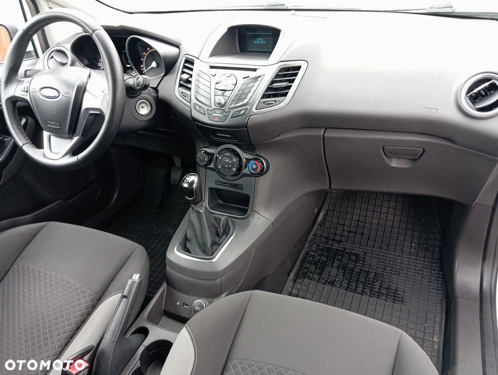 Ford Fiesta 1.25 Ambiente EU5 - 12