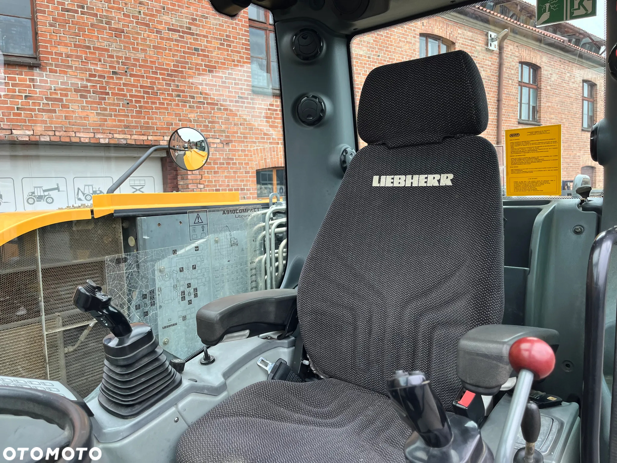 Liebherr A 910 COMPACT - 28