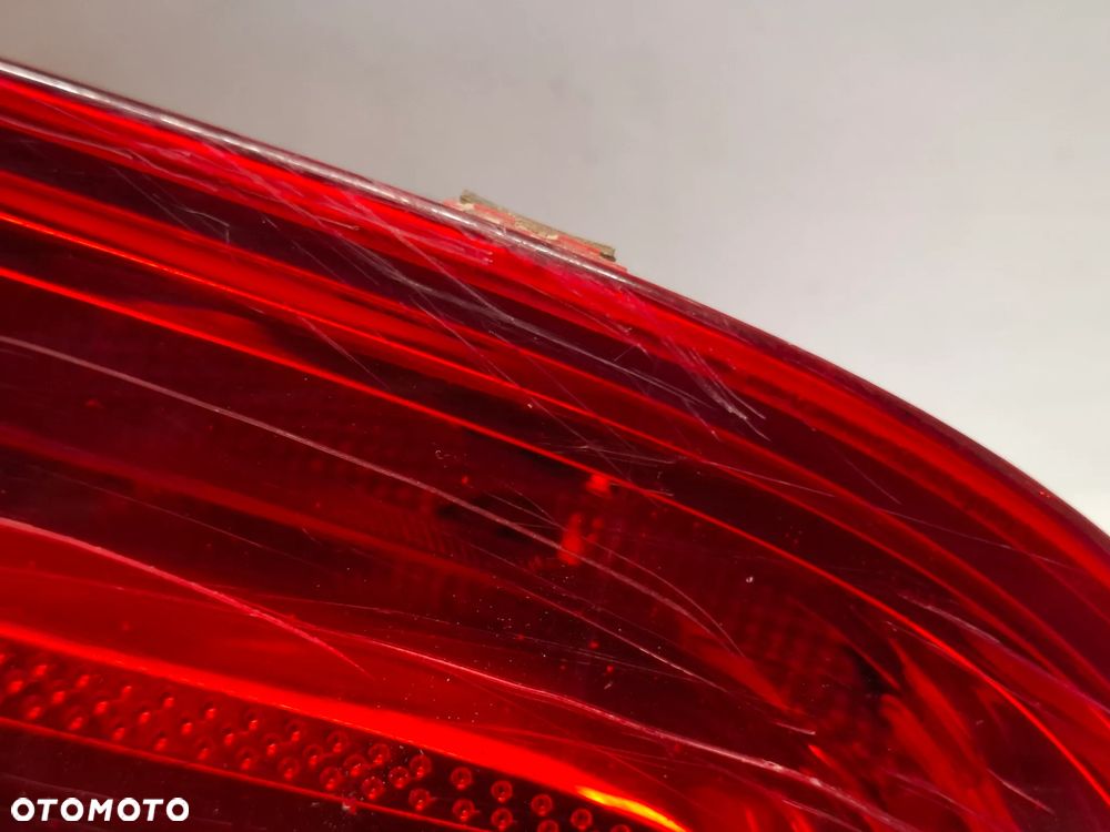 LAMPA W KLAPE LEWA TYL KOMBI AUDI A4 B8 SLASK WYSYLKA VAT - 4
