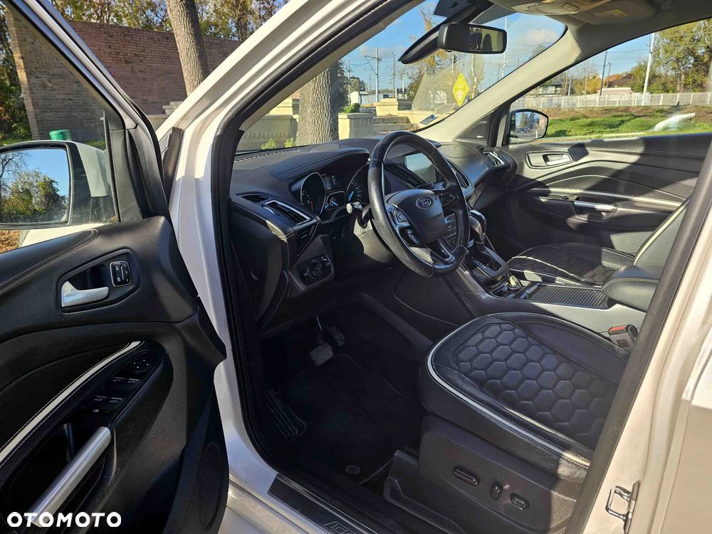 Ford Kuga 2.0 TDCi 4x4 Vignale - 13