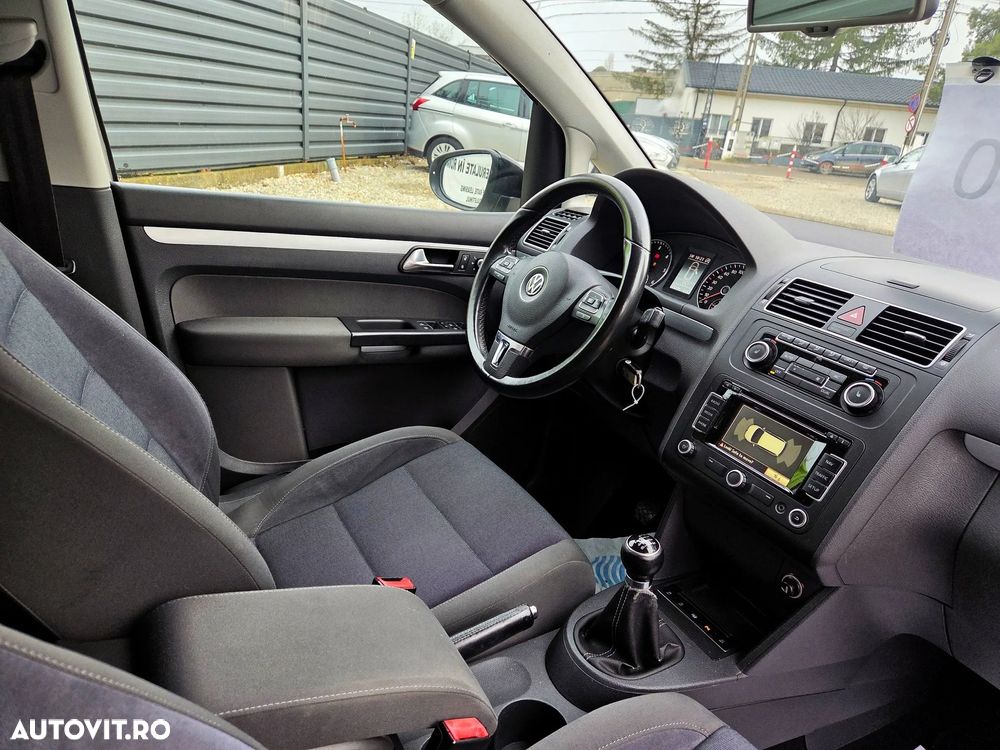 Volkswagen Touran 1.6 TDI DPF BlueMotion Technology STYLE - 7