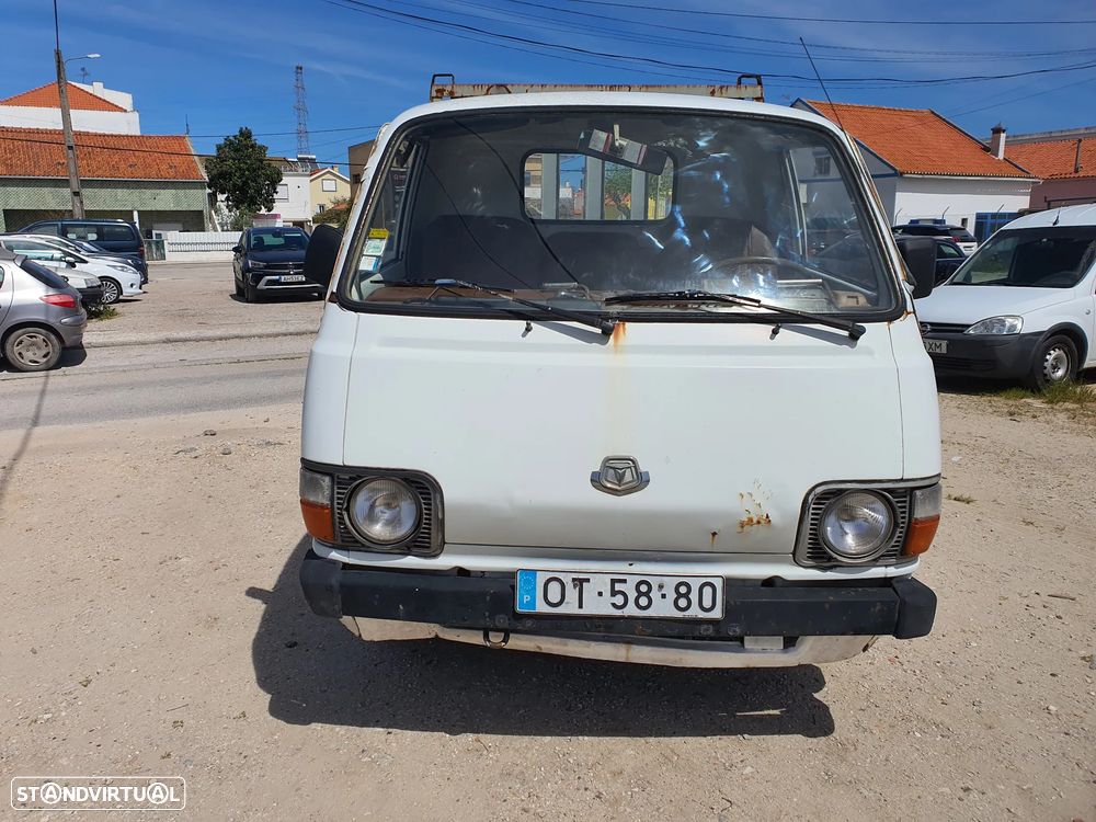 Toyota Hiace - 2