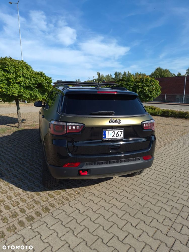 Jeep Compass - 4