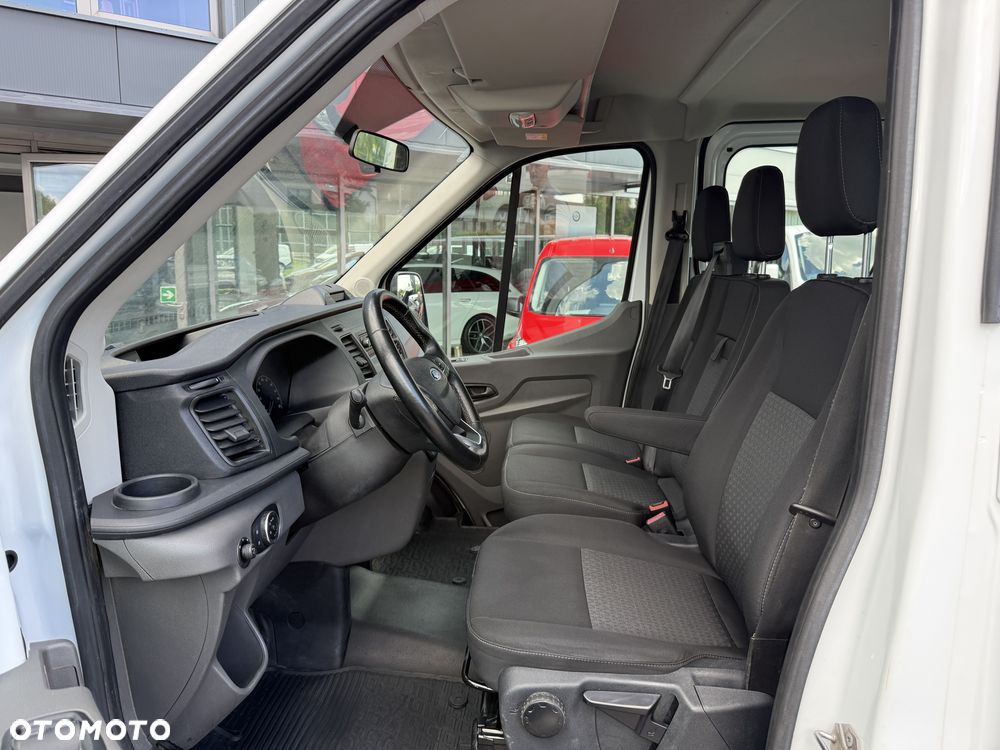 Ford Transit - 23