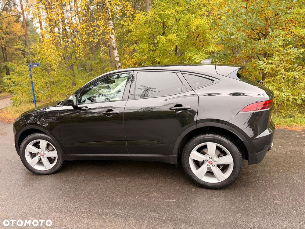 Jaguar E-Pace 2018 photo 2