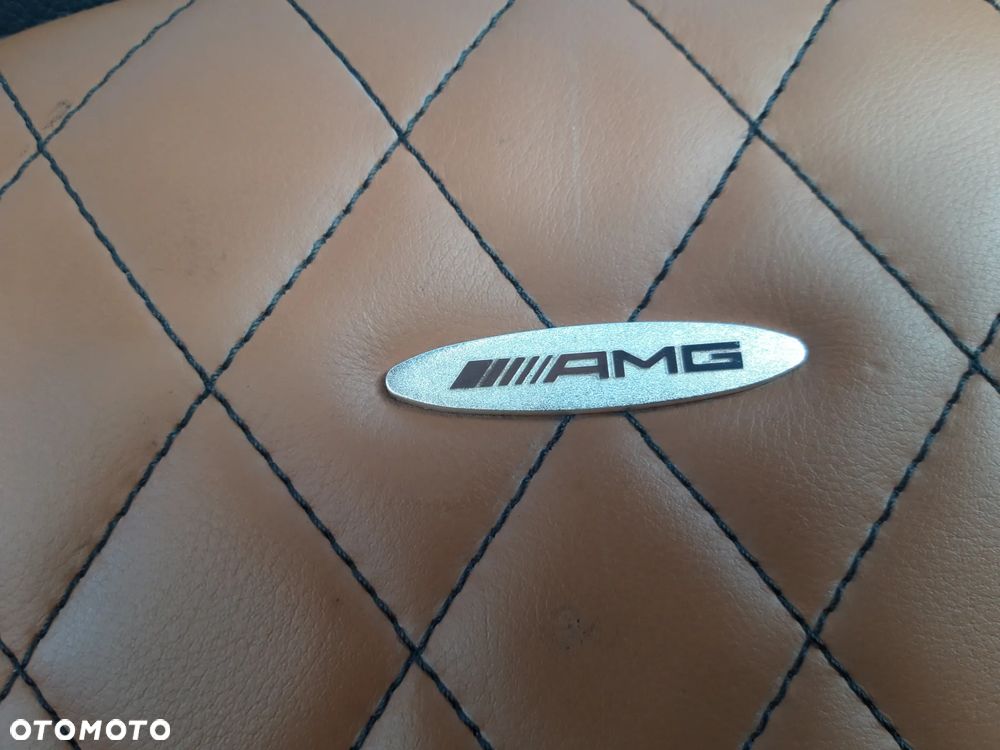 Mercedes-Benz CLK - 32