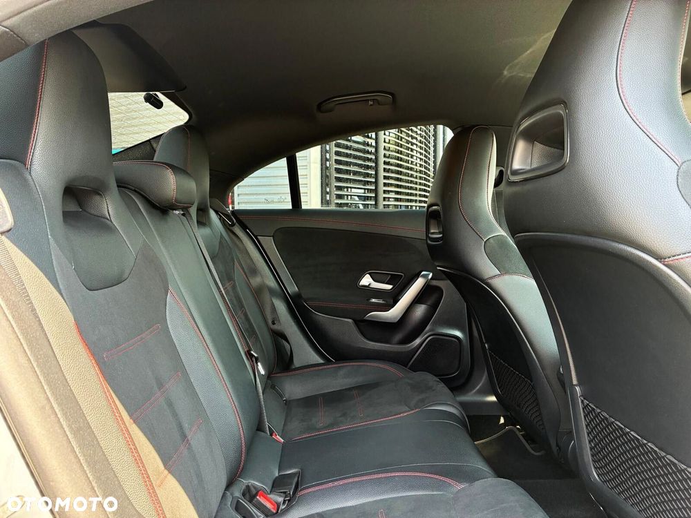 Mercedes-Benz CLA - 15