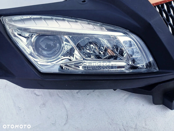 CF MOTO 800 820 REFLEKTOR PRAWY