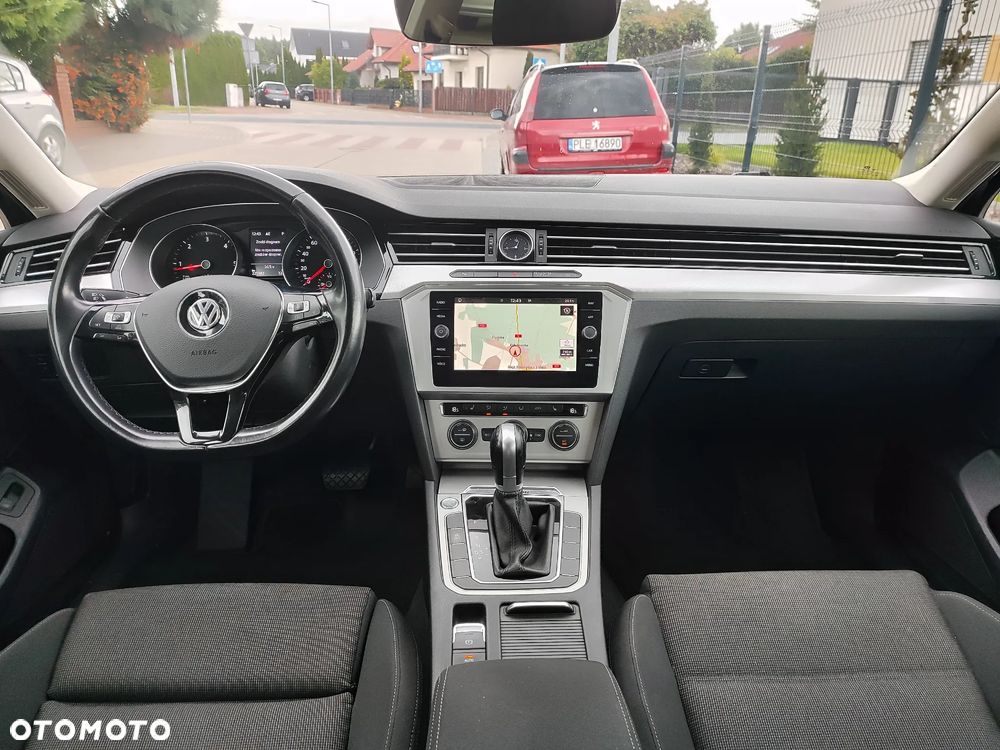 Volkswagen Passat 2.0 TDI SCR DSG 4Motion Business - 9