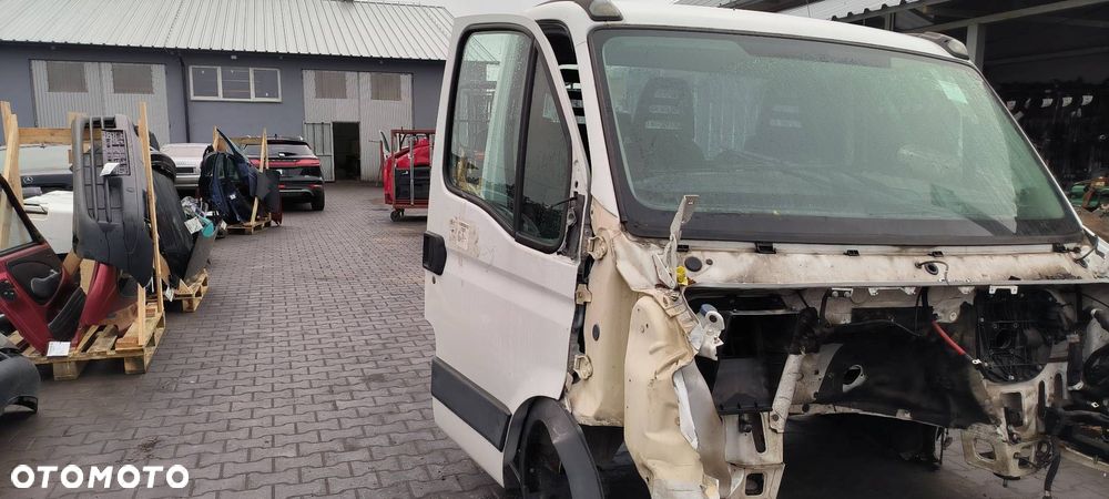 DRZWI LEWE PRZÓD IVECO DAILY 35C15 - 2