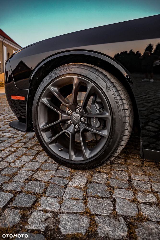 Dodge Challenger 6.4 Scat Pack - 27