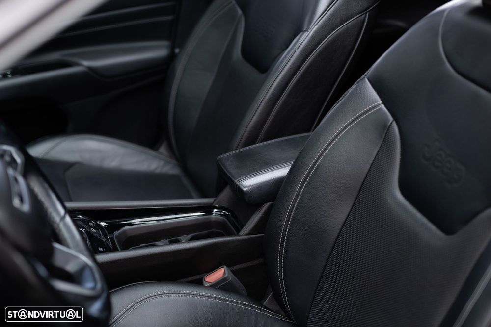 Jeep Compass 1.3 TG S - 41