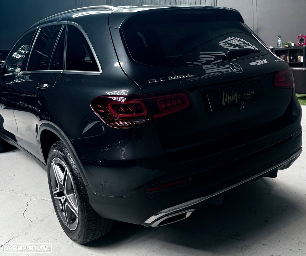 Mercedes-Benz GLC 300 de 4Matic 9G-TRONIC AMG Line - 11