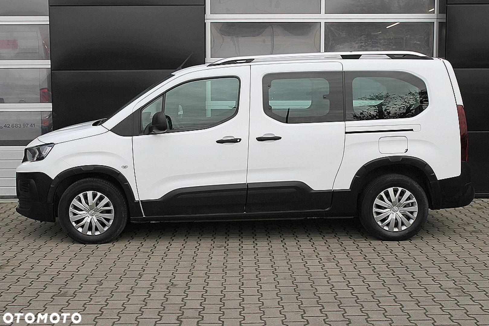 Peugeot Rifter - 12