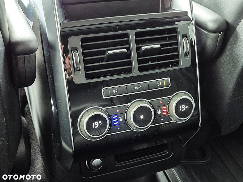 Land Rover Range Rover Sport - 30