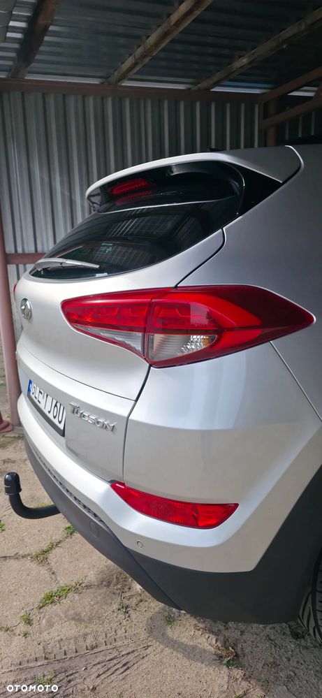 Hyundai Tucson blue 1.7 CRDi 2WD DCT Premium - 24