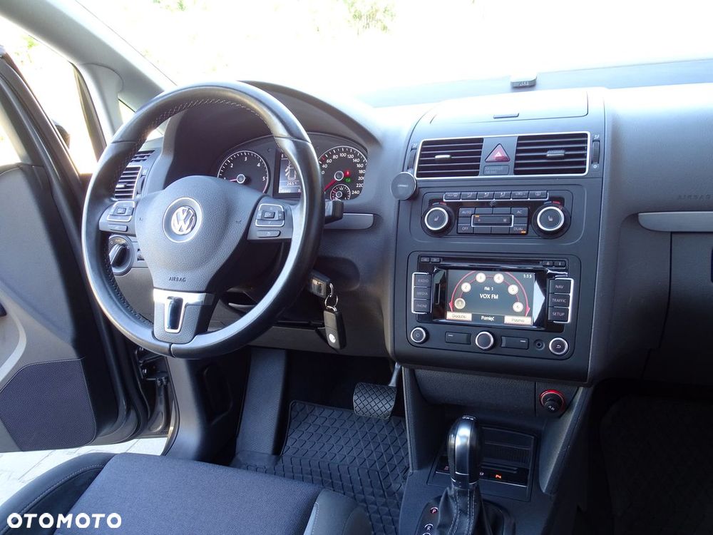 Volkswagen Touran 1.6 TDI DPF BlueMotion Technology DSG STYLE - 33