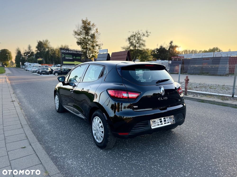 Renault Clio - 12