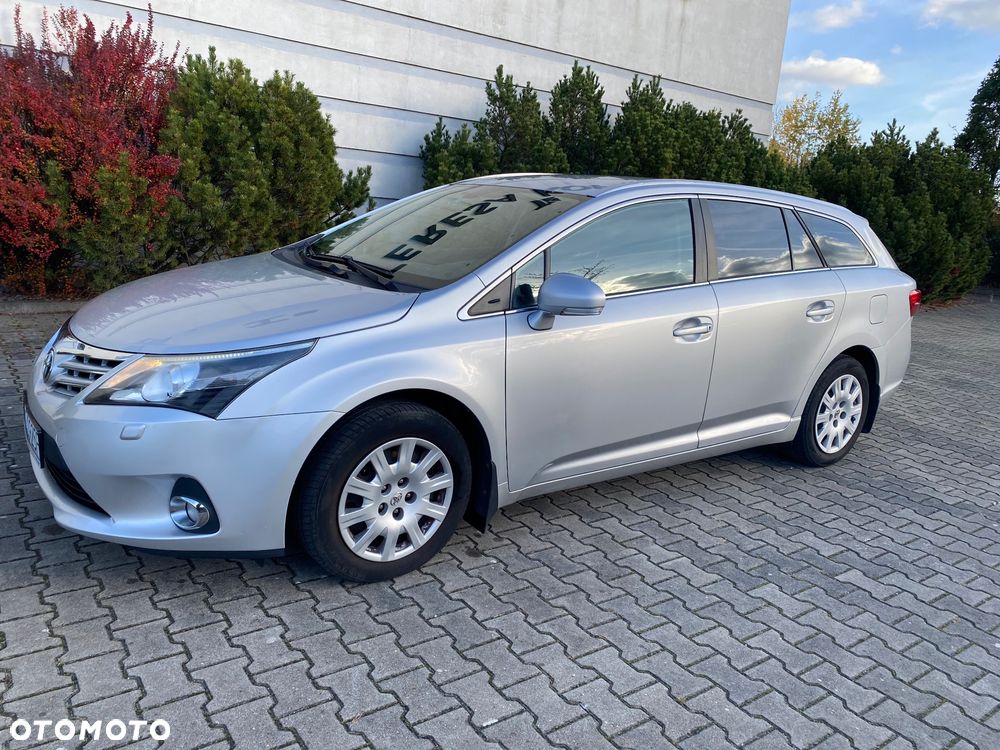Toyota Avensis 1.8 Sol plus NAVI - 5