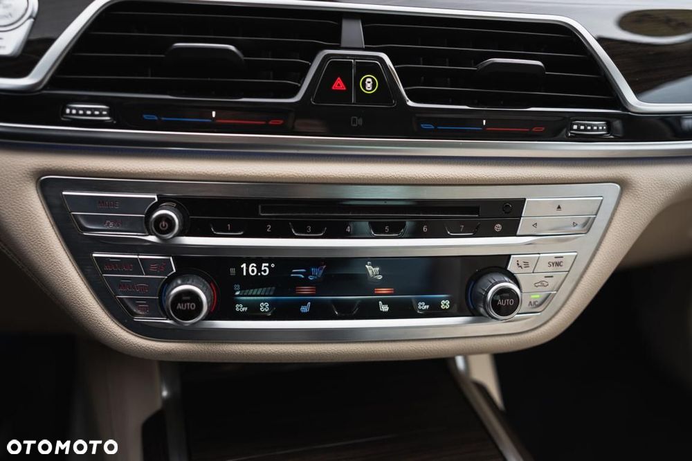BMW Seria 7 - 25