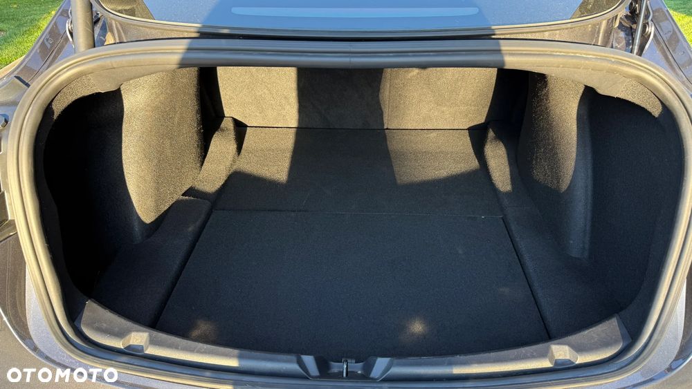 Tesla Model 3 Langstreckenbatterie Allradantrieb Dual Motor - 29