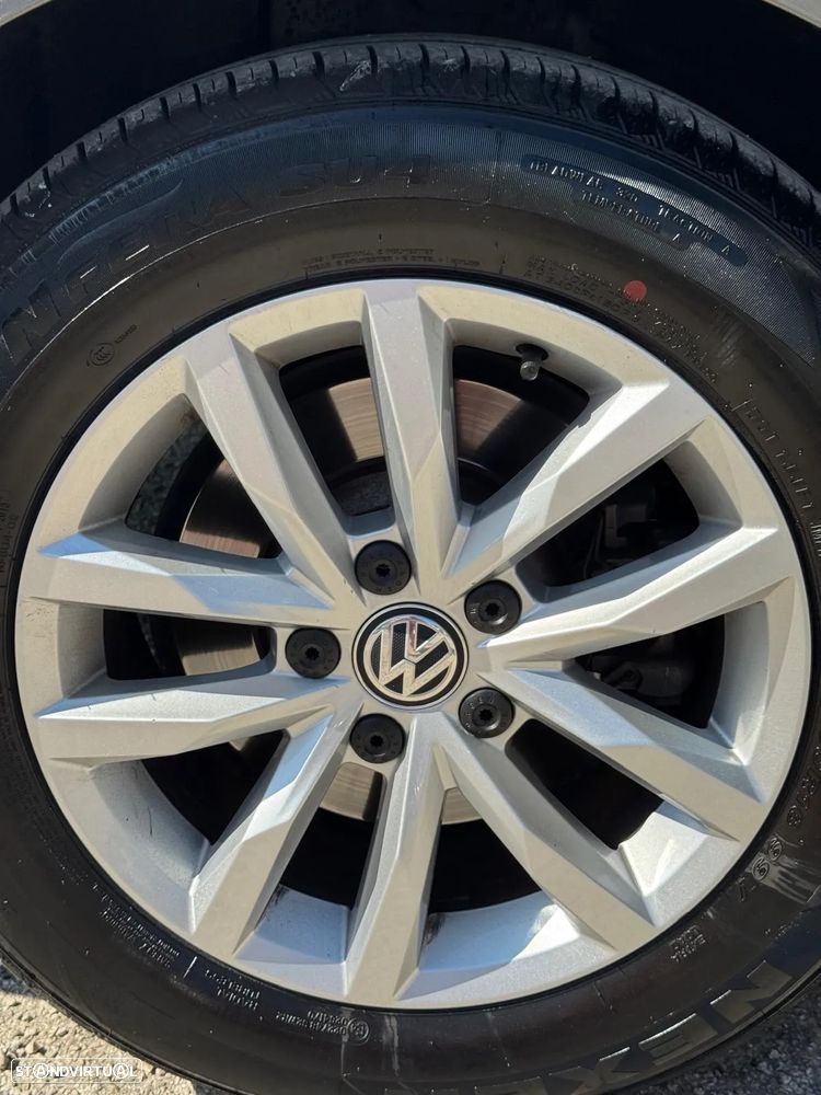 VW Passat Variant 1.6 TDI Confortline - 14