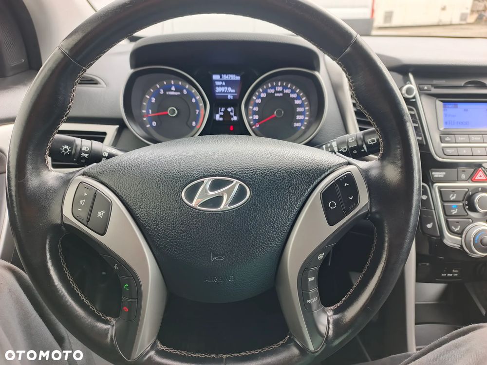 Hyundai i30 i30cw 1.4 Fifa World Cup Edition - 34