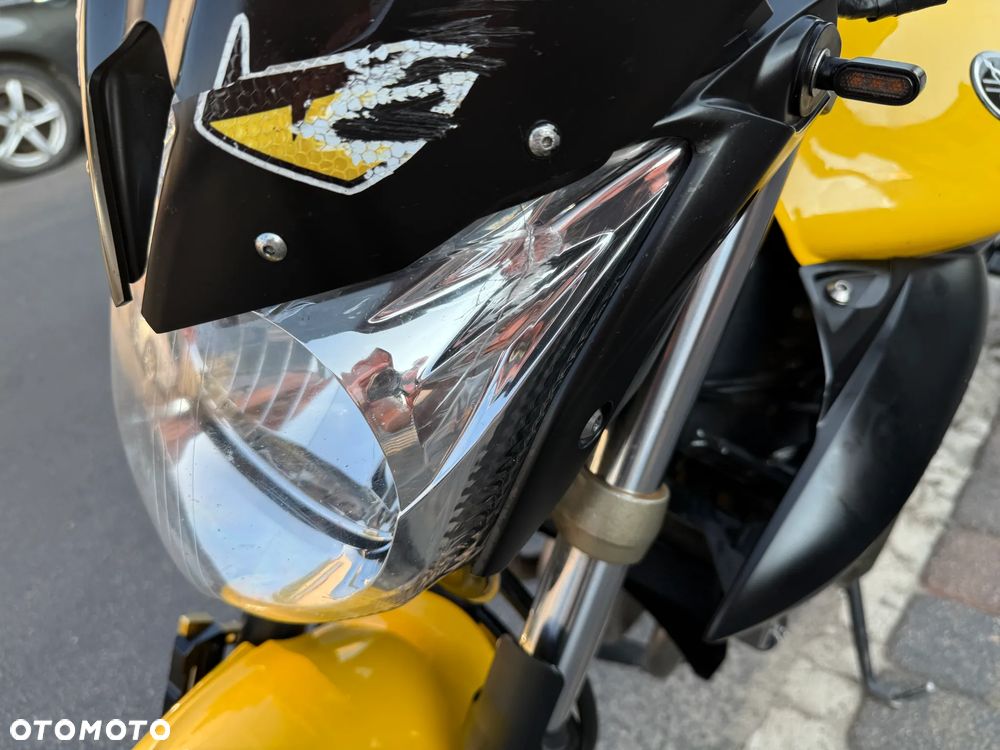 Yamaha XJ - 16