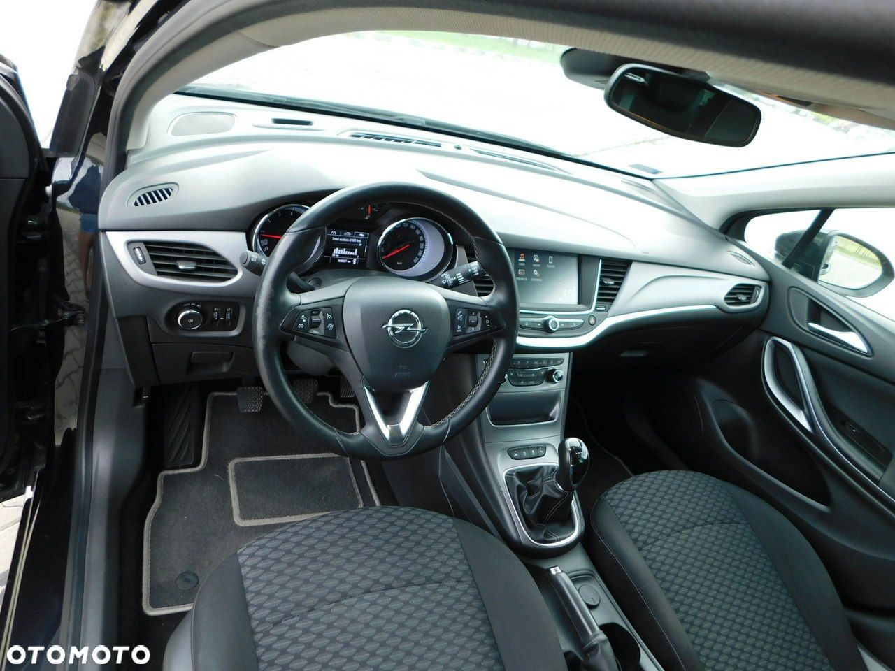 Opel Astra V 1.4 T Dynamic S&S - 8