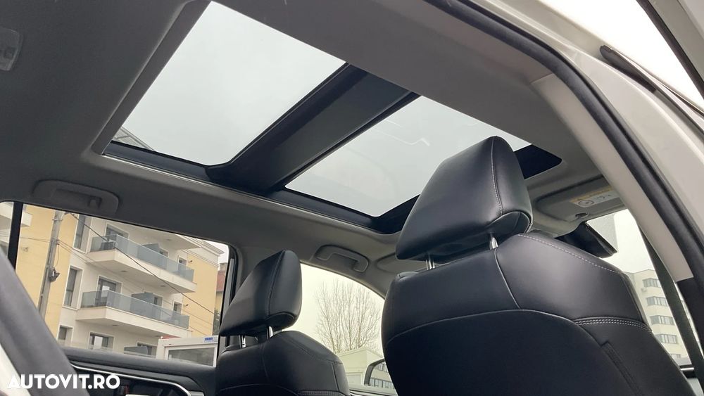 Toyota RAV4 2.5 Hybrid VVT-iE 4x4 Luxury Premium - 12