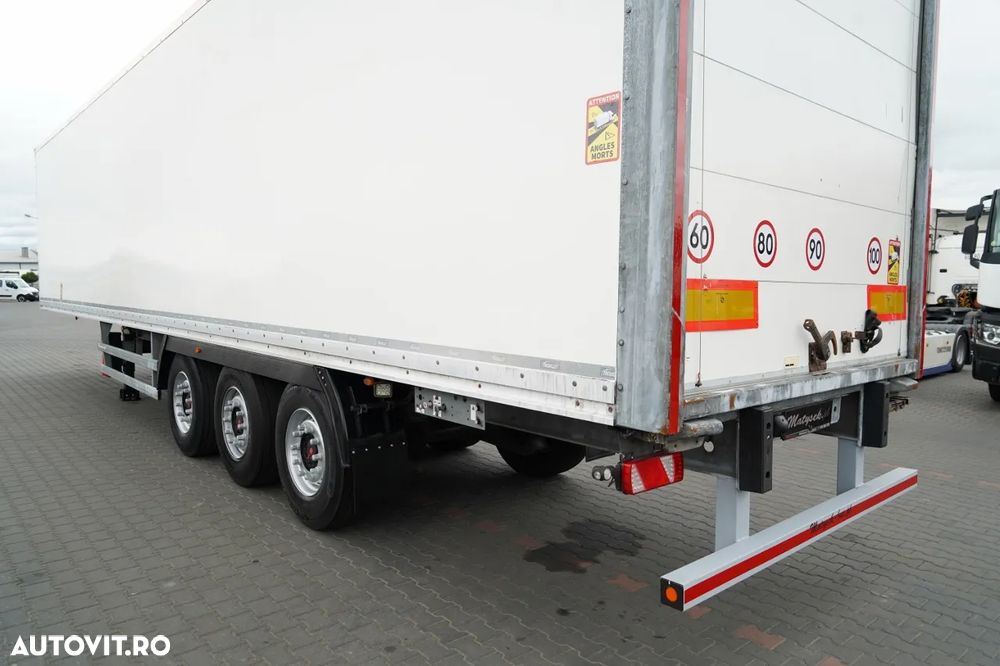 Trouillet / CONTAINER / LODĂ / DOUĂ AXE DE RIDICARE / SAF / PODEA FOARTE REZISTENTĂ: ȘIMBĂTĂ / 2020 - 11