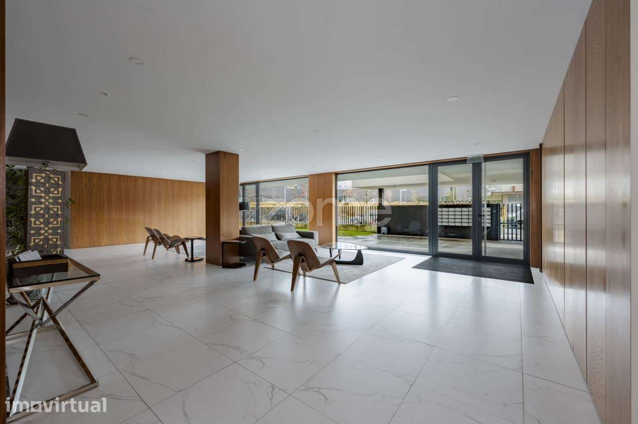 Excelente Apartamento T2 com terraço na Trofa - Grande imagem: 5/35