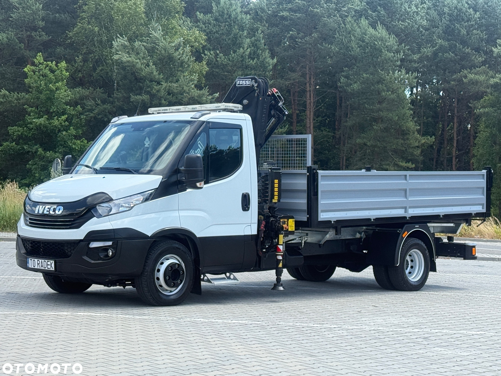 Iveco DAILY 72-180 3.0 HPI 180KM * HDS FASSI F70 * 3200 Udźwig * Wywrotka 3 Stronna * ŚWIETNY STAN! - 6