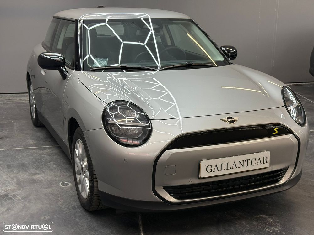 MINI 3 Portas Cooper SE Classic - 5
