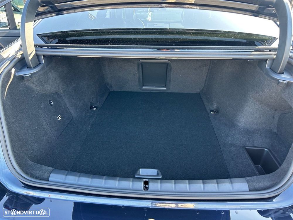 BMW i7 eDrive50 Pack Desportivo M - 11