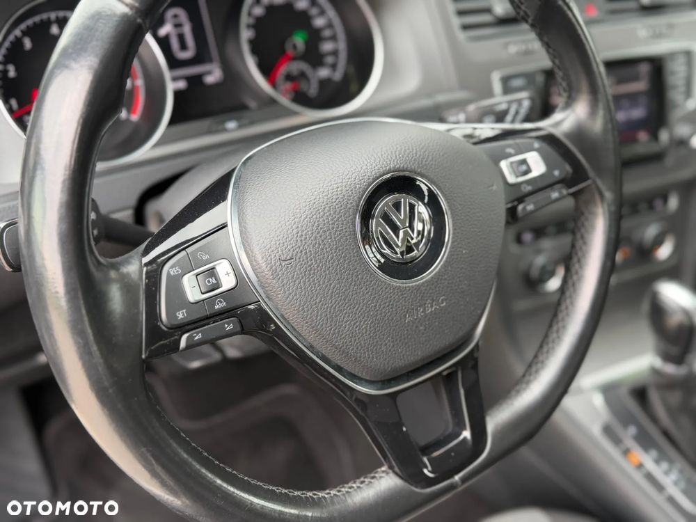 Volkswagen Golf 1.4 TSI BlueMotion Technology DSG Comfortline - 23