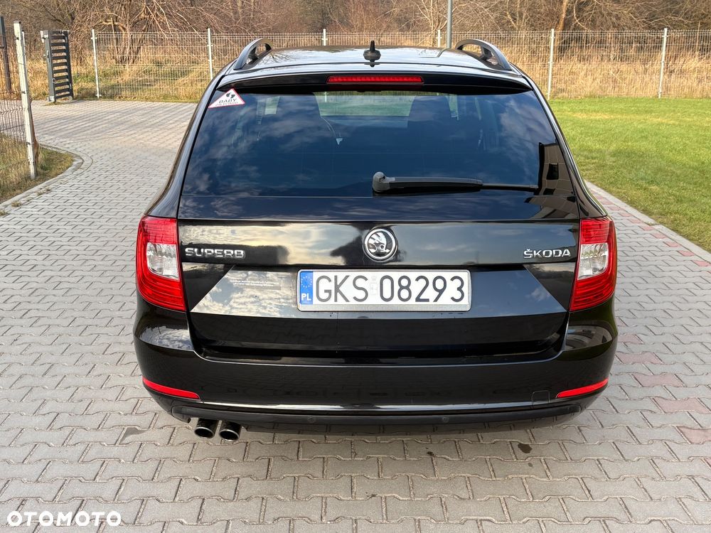 Skoda Superb 2.0 TDI Green tec DSG Elegance - 6