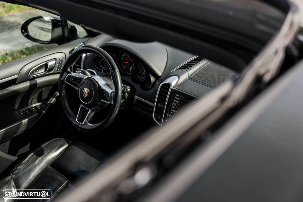 Porsche Cayenne Platinum Edition - 29