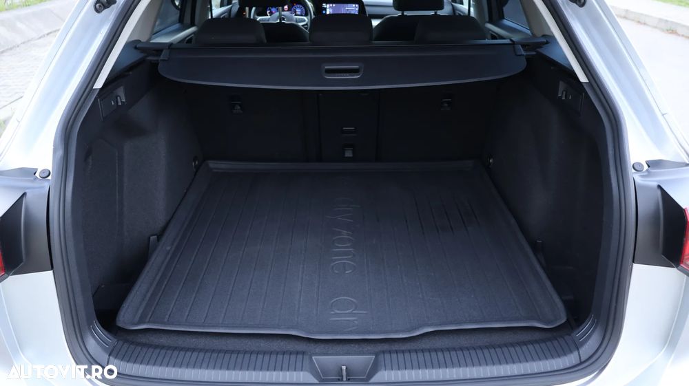 Volkswagen Golf 2.0 TDI 115CP DSG Style - 35