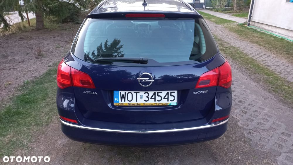 Opel Astra 1.6 CDTI Essentia - 8