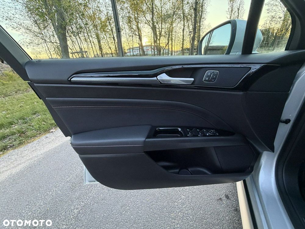 Ford Mondeo - 19