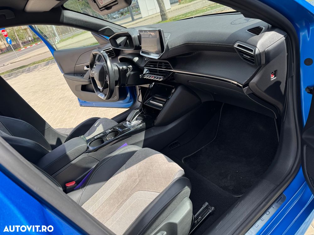 Peugeot 208 e-208 GT Pack - 9