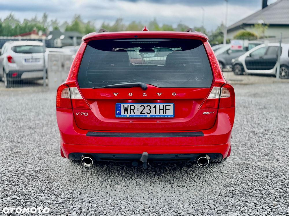 Volvo V70 2.5T R-Design Summum - 3