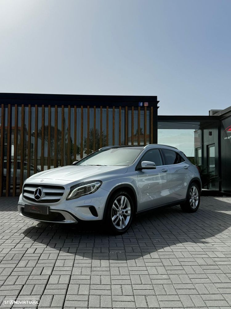 Mercedes-Benz GLA 220 d 4Matic 7G-DCT - 1