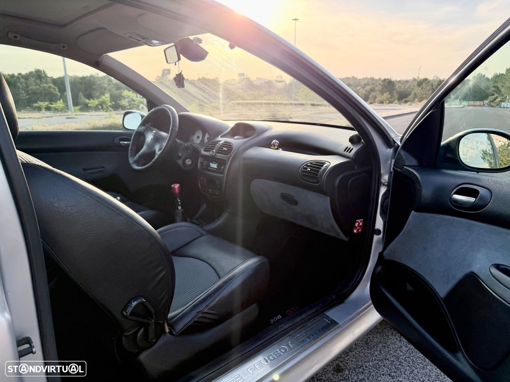 Peugeot 206 1.6 GTi - 15