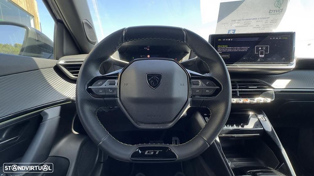 Peugeot e-2008 50 kWh GT - 23
