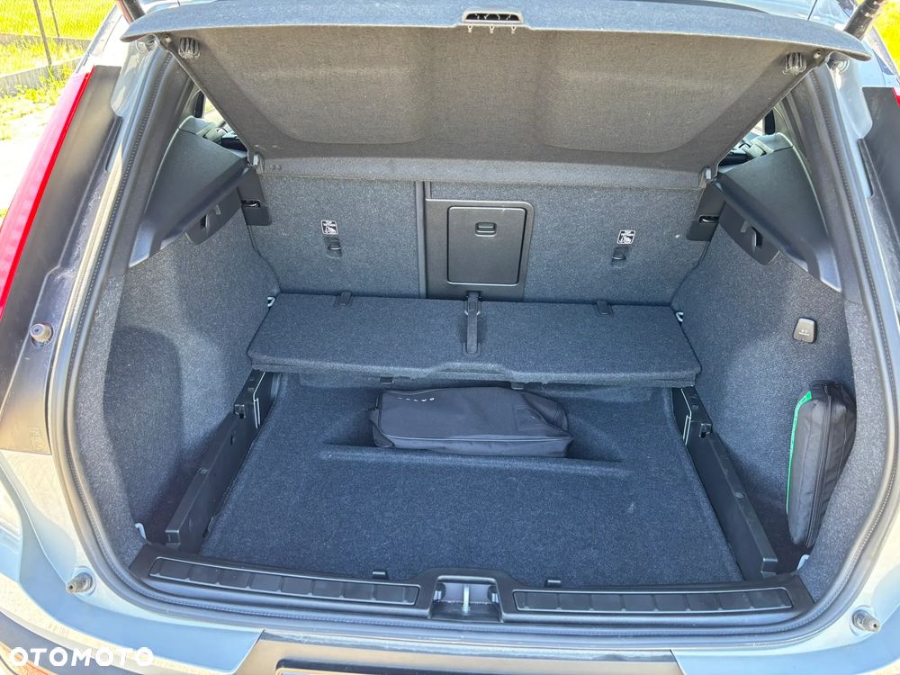 Volvo XC 40 B3 Core - 18