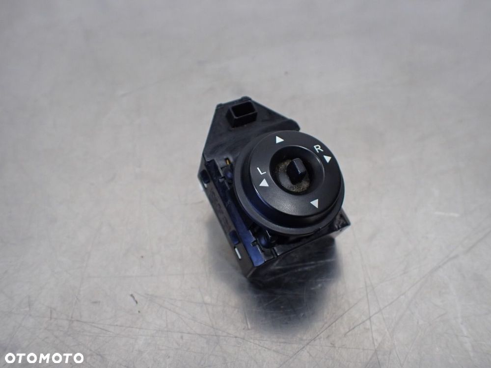 PRZEŁĄCZNIK REGULACJI LUSTEREK KIA CEED 457480 - 1