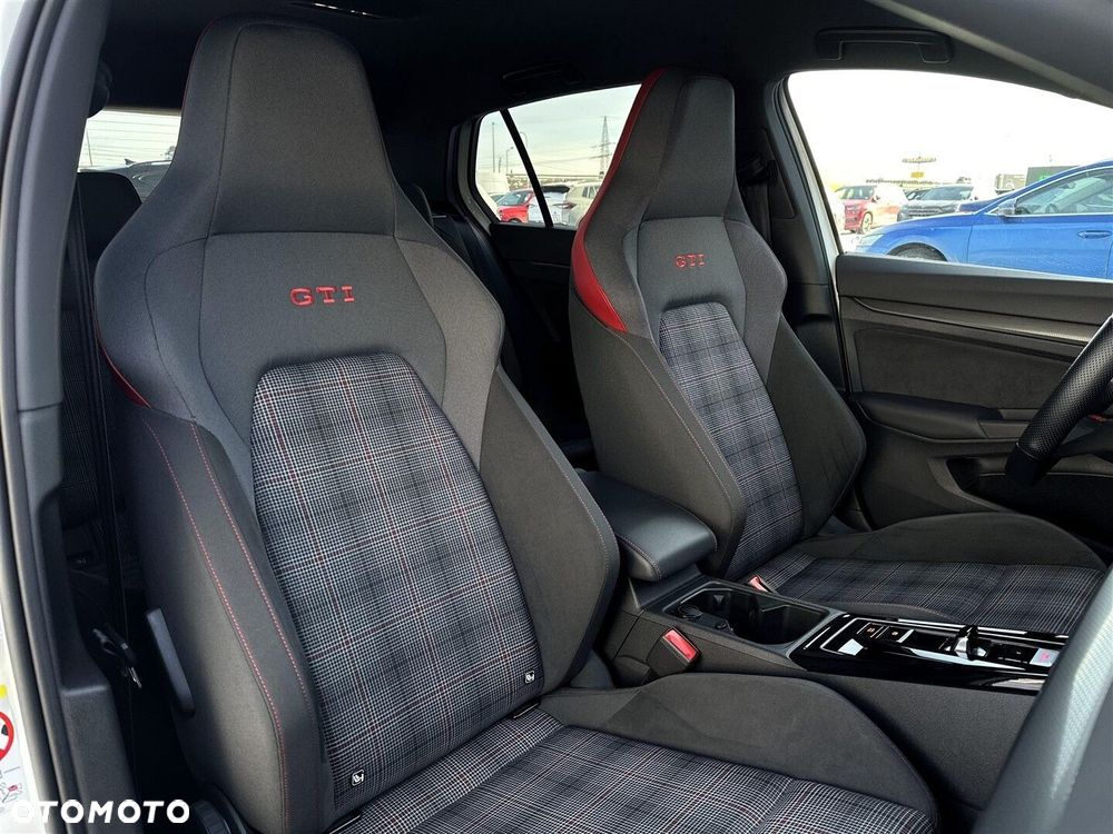 Volkswagen Golf 2.0 TSI GTI DSG - 34